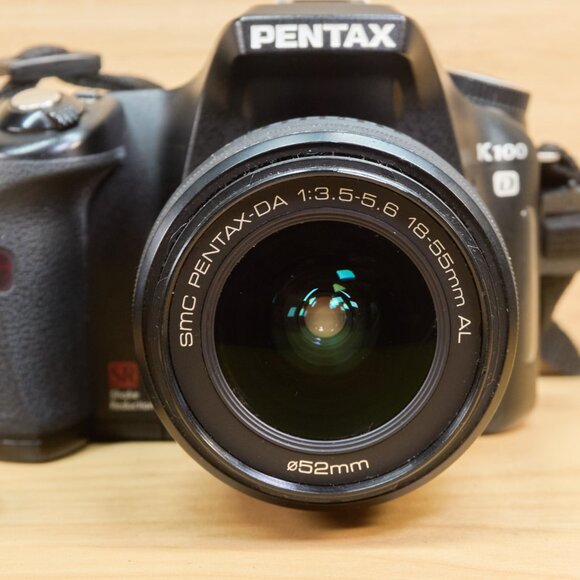 Pentax K100D 6.1 MP DSLR Camera with sms Pentax DA 18-55mm Lens - Picture 5 of 11